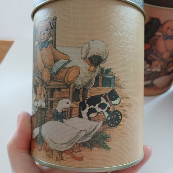 3 Vintage Christmas tins - Picture 5 of 10